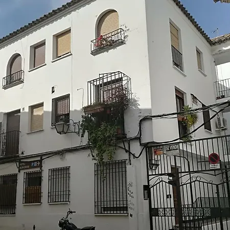 A Escasos Metros De La Mezquita Кордова